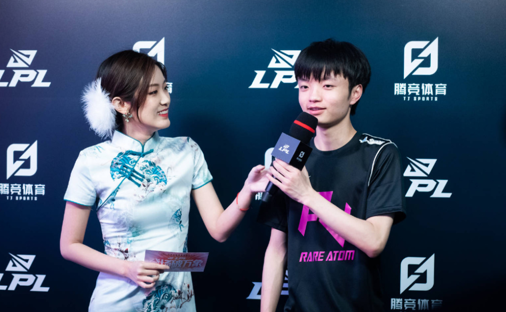 尤其不利 尤其不利