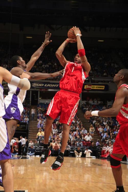 出球